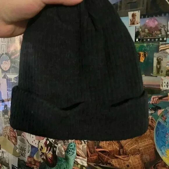 NWT Champion Beanie New With Tag - Picture 3 of 3